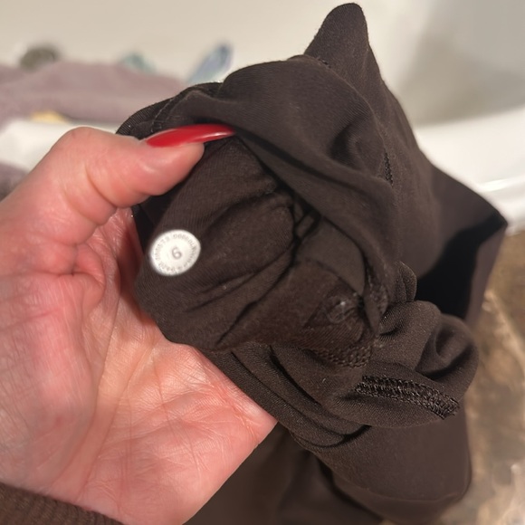 Dark Brown align leggings size 6 - Picture 3 of 4